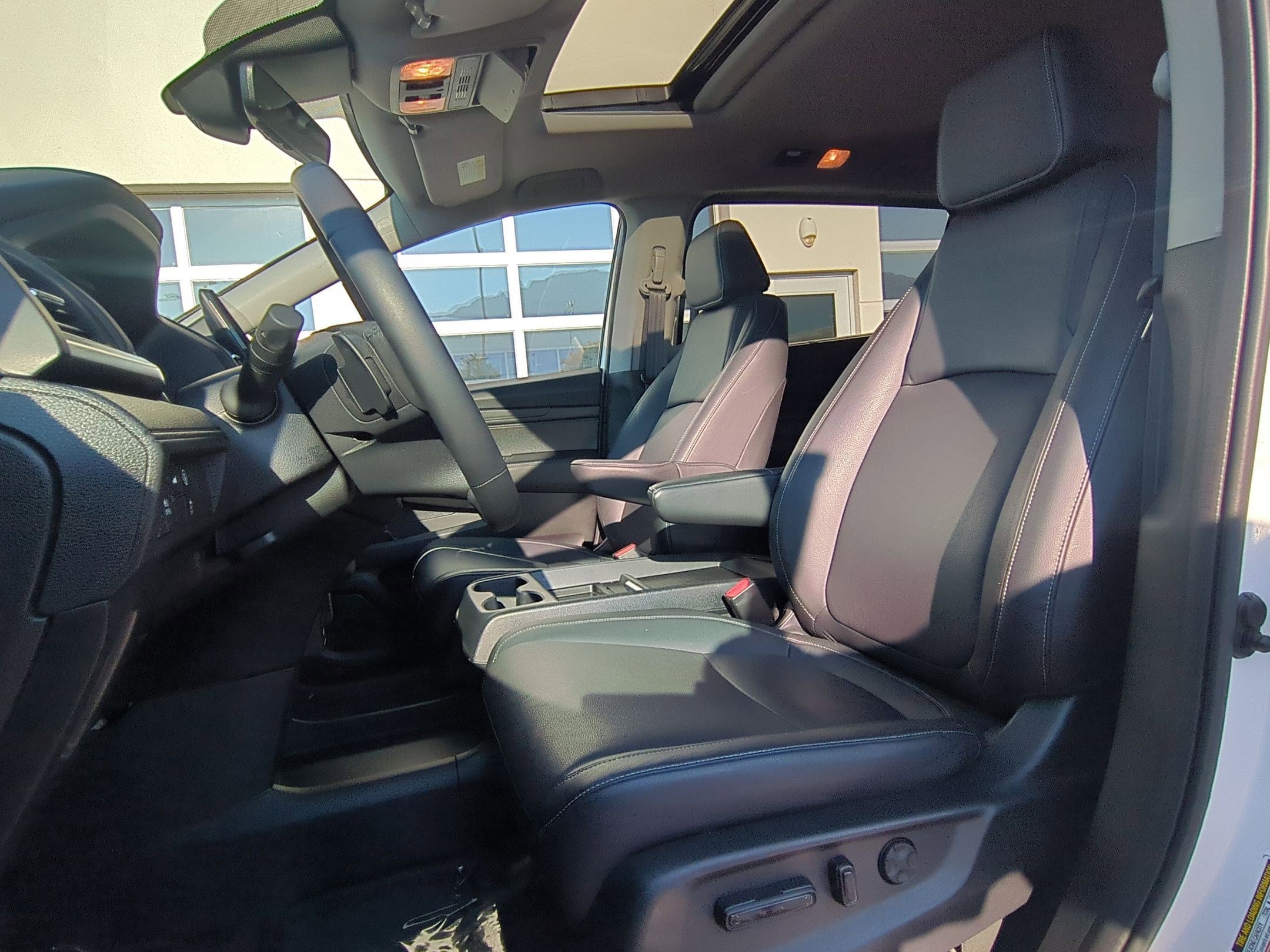 2024 Honda Odyssey EX-L photo 23