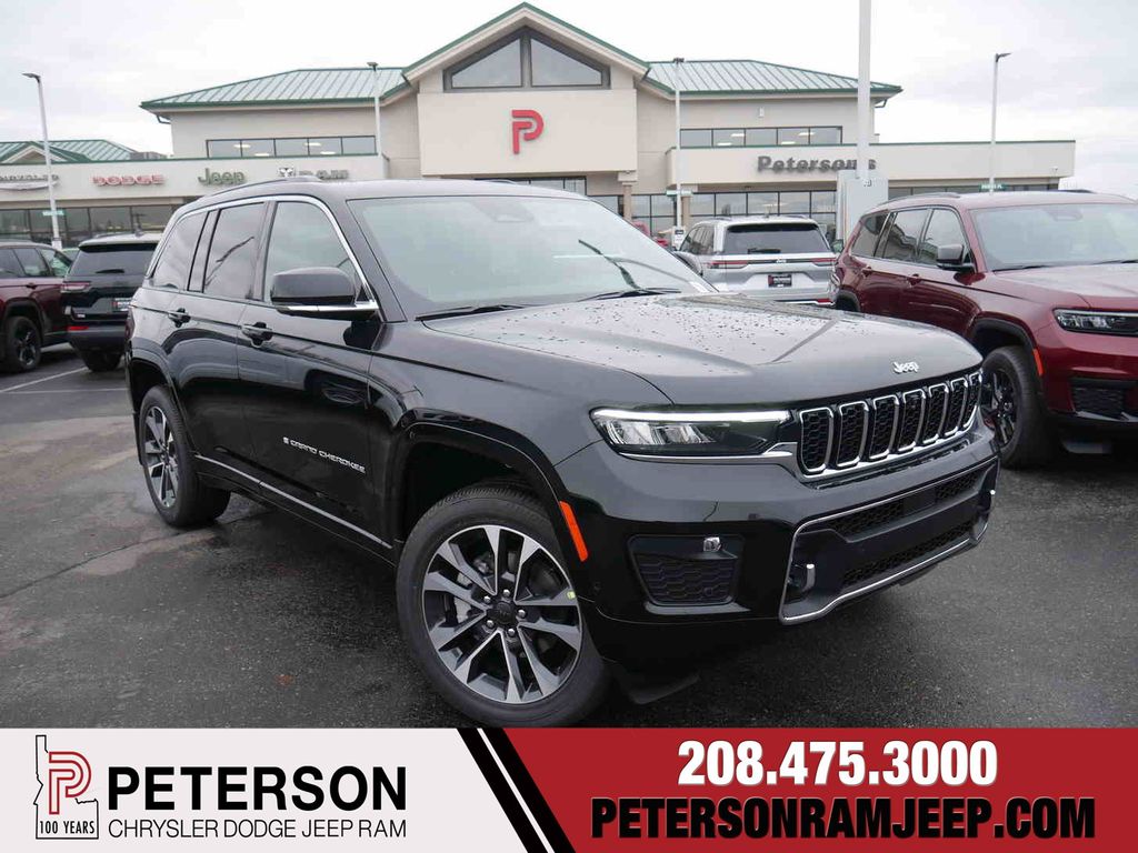 2025 Jeep Grand Cherokee Overland's photo