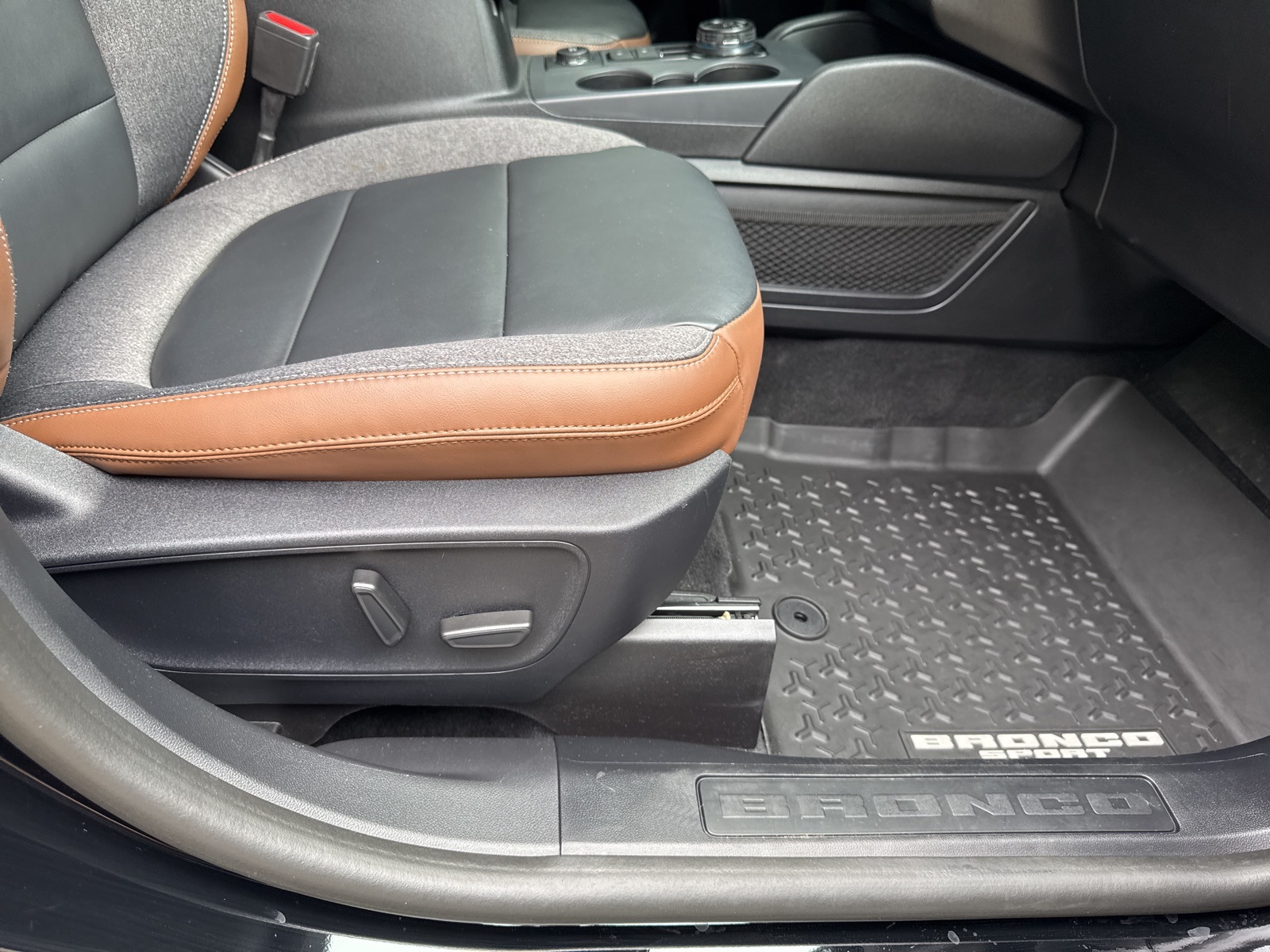 2022 Ford Bronco Sport Outer Banks photo 27