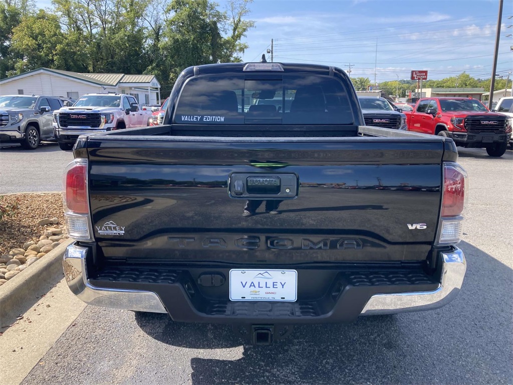 2023 Toyota Tacoma TRD Off-Road photo 4