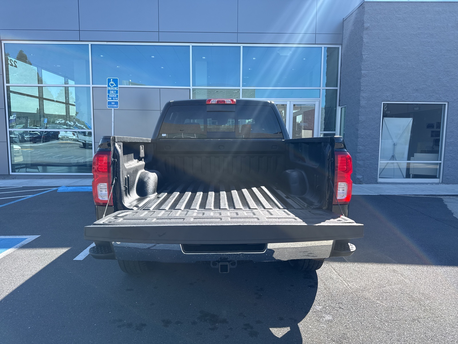 2018 Chevrolet Silverado 1500 LTZ photo 8