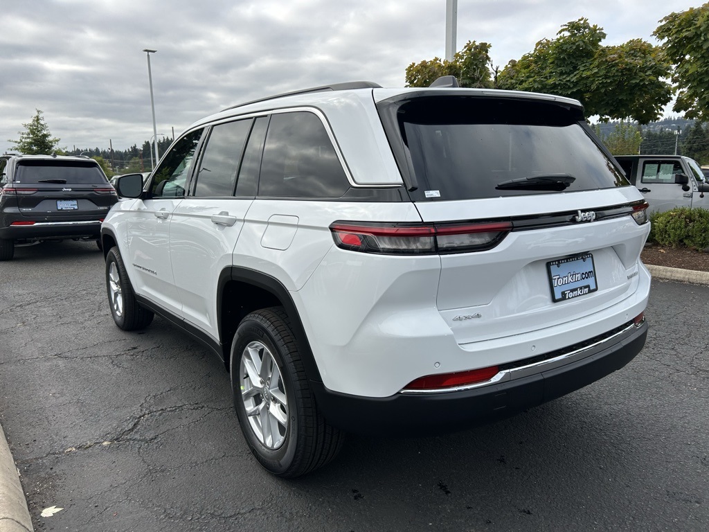 2025 Jeep Grand Cherokee Laredo X photo 7