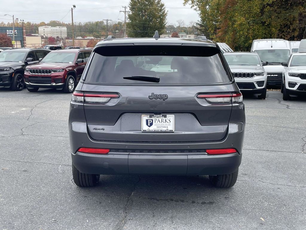 2025 Jeep Grand Cherokee Altitude X photo 3