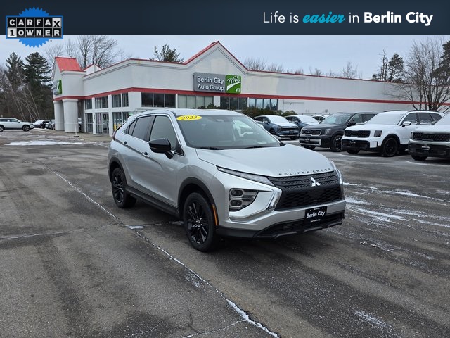 2023 Mitsubishi Eclipse Cross LE's photo
