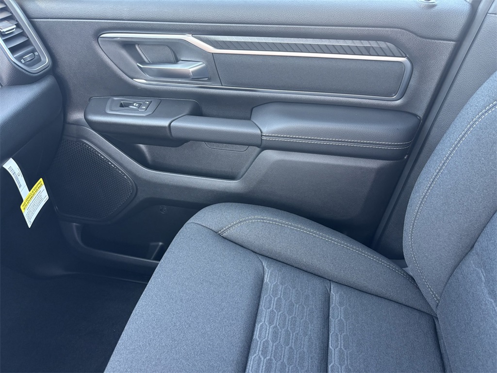2025 Ram 1500 Big Horn photo 27