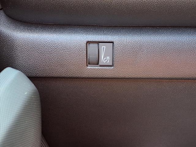 2025 Chevrolet Colorado LT photo 22