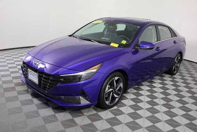 2022 Hyundai Elantra Limited photo 4
