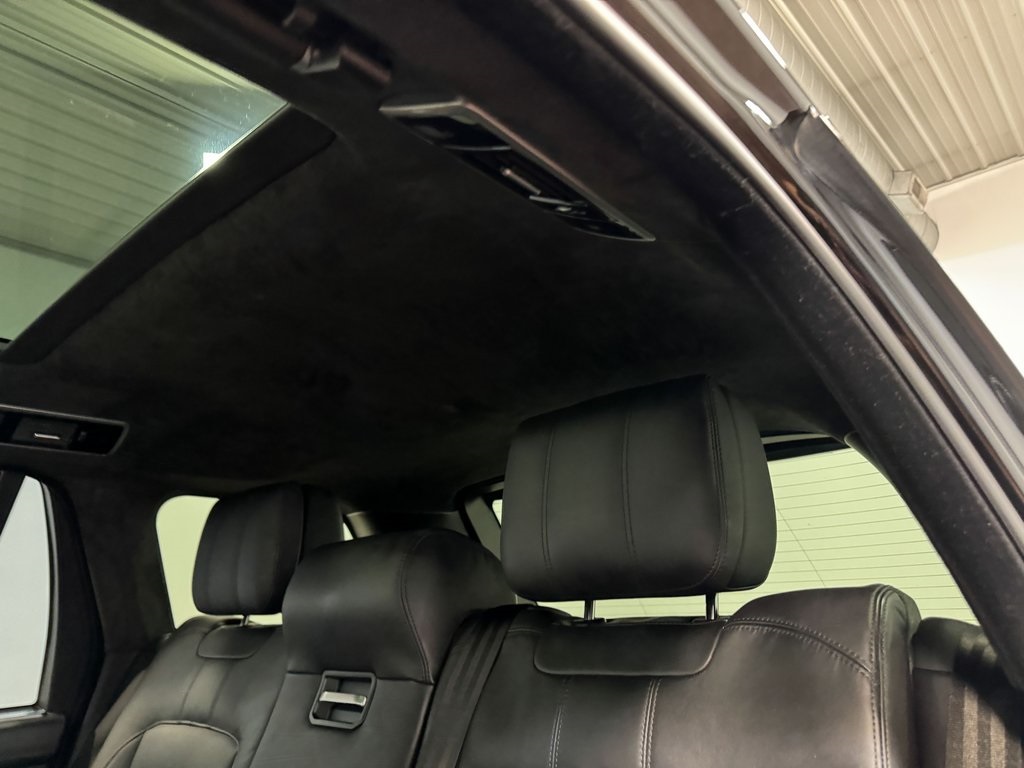 2021 Land Rover Range Rover P525 HSE HSE Westminster Edition photo 7