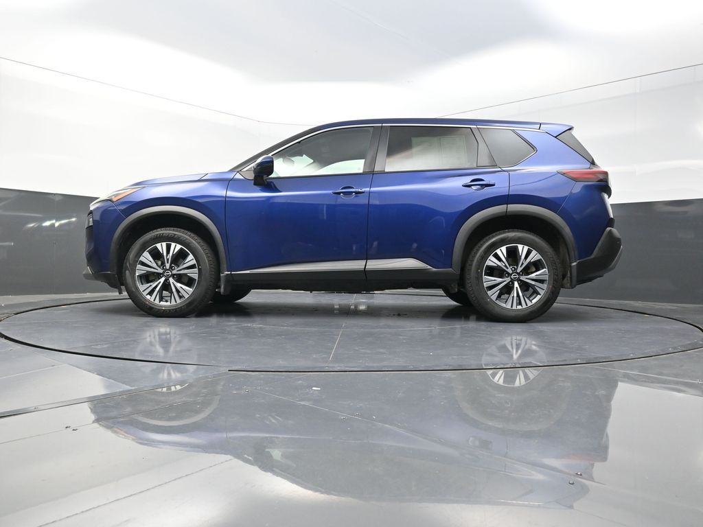 2022 Nissan Rogue SV photo 21