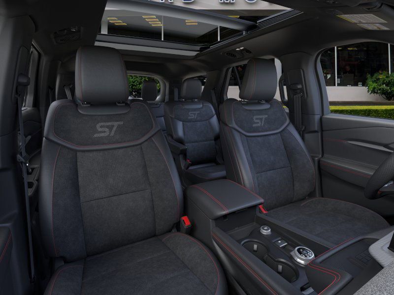 2025 Ford Explorer ST photo 10