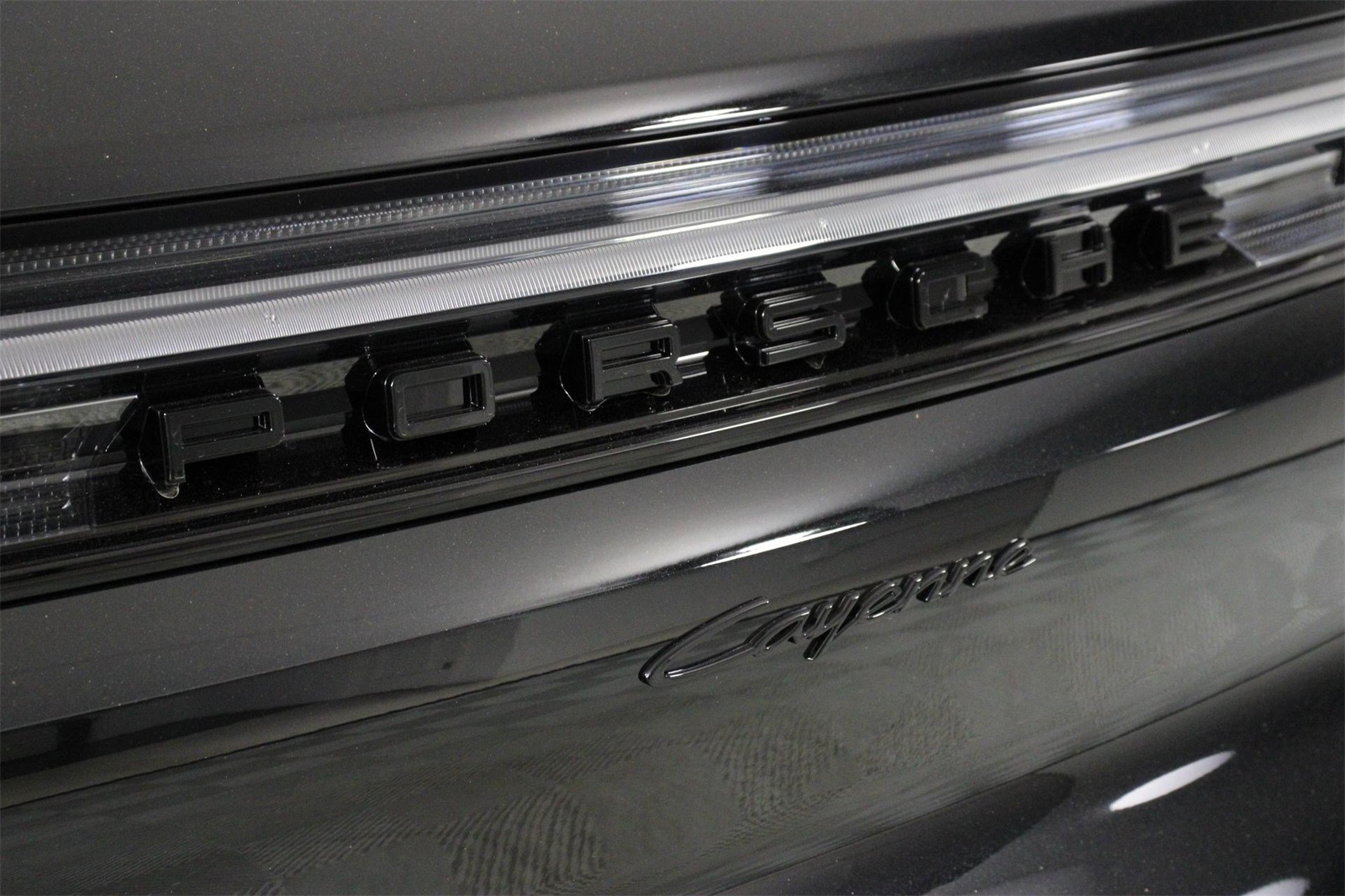 2025 Porsche Cayenne photo 20