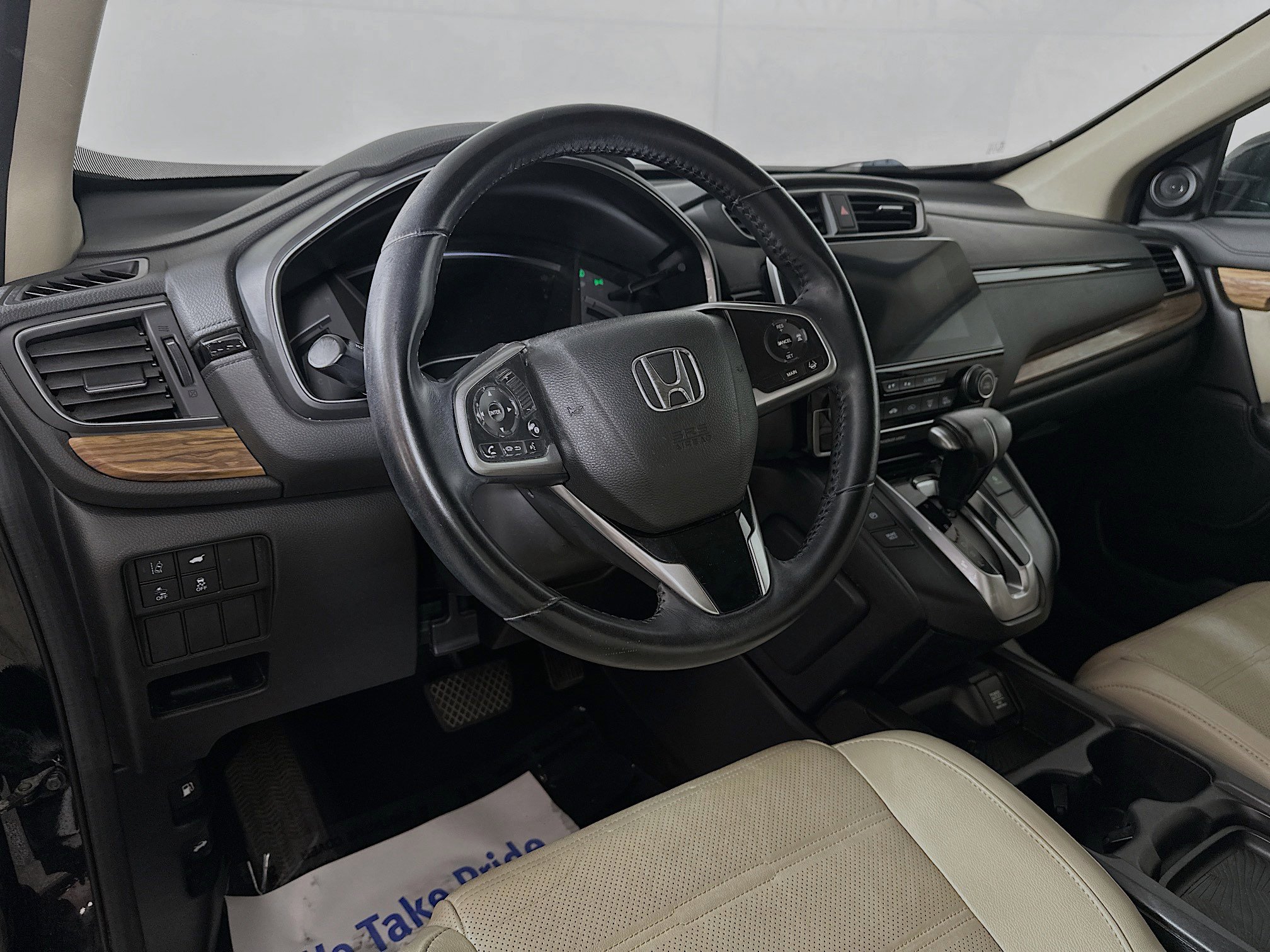2018 Honda CR-V Touring photo 9