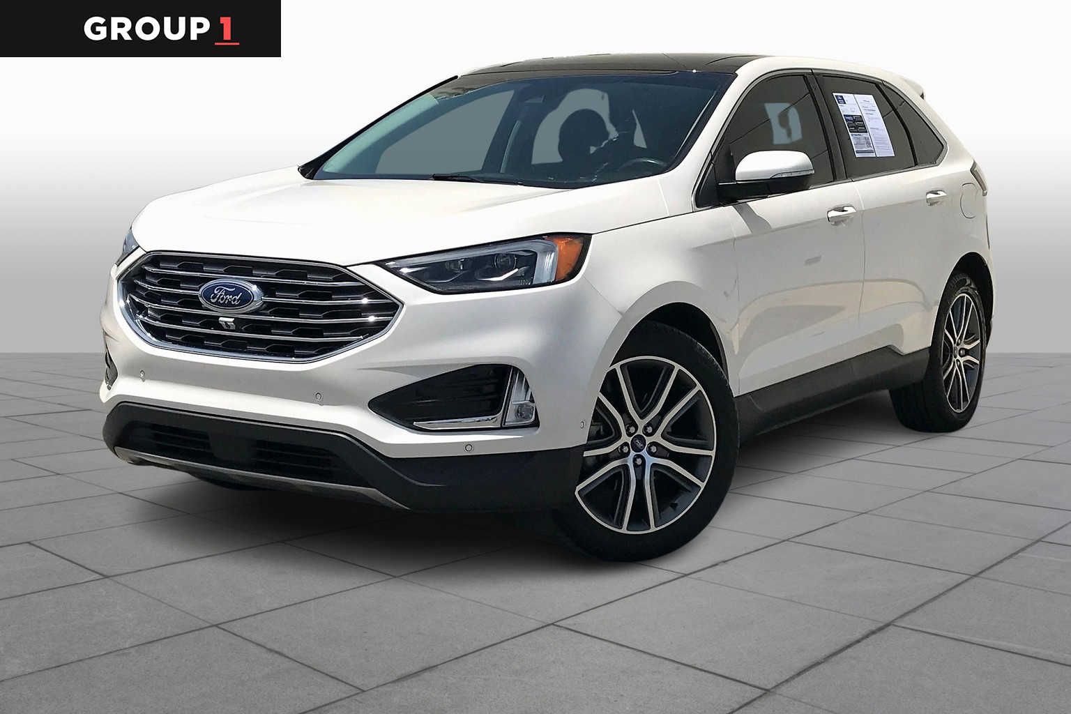 2019 Ford Edge Titanium's photo