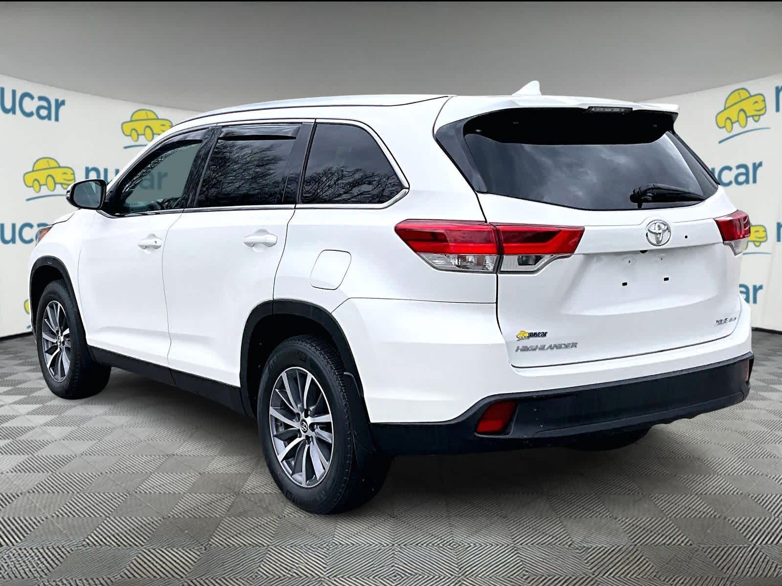 2019 Toyota Highlander XLE photo 4