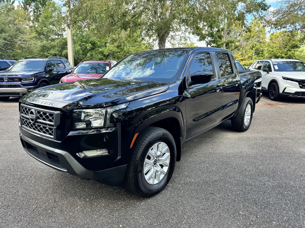 2023 Nissan Frontier SV photo 3