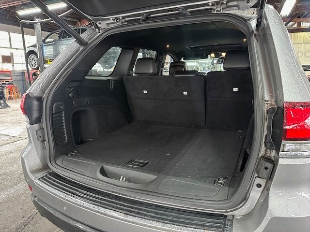 2020 Jeep Grand Cherokee Limited photo 3