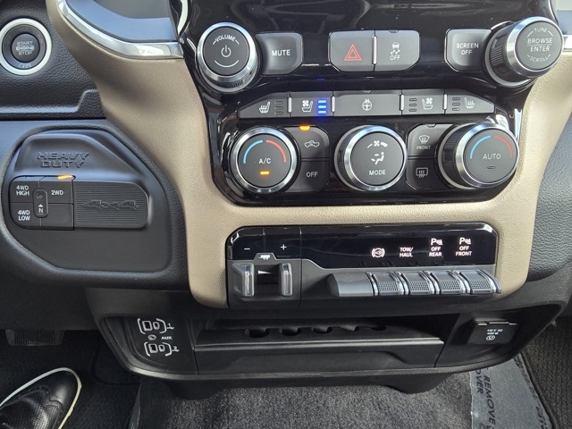 2024 Ram 2500 Laramie photo 15