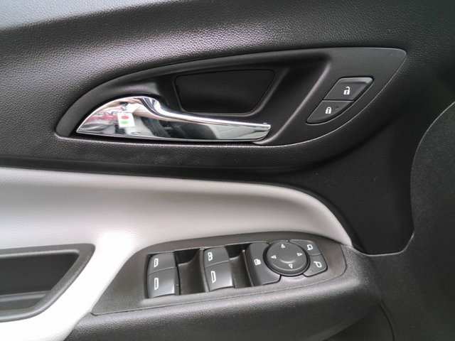 2024 Chevrolet Equinox LT photo 10