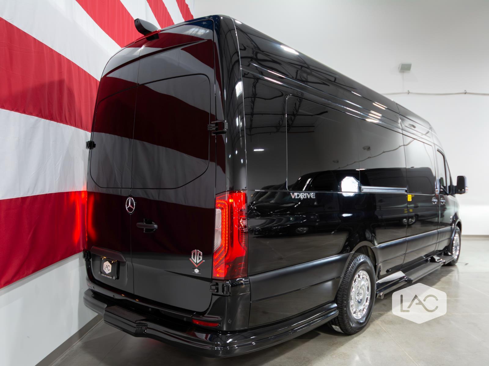 2024 Mercedes Benz Sprinter 3500 photo 18