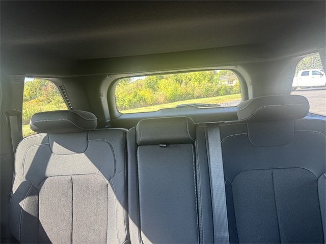 2025 Jeep Grand Cherokee Laredo X photo 32