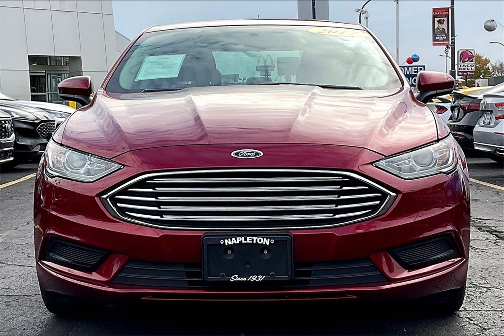Used 2017 Ford Fusion SE with VIN 3FA6P0HD2HR372258 for sale in Oak Lawn, IL