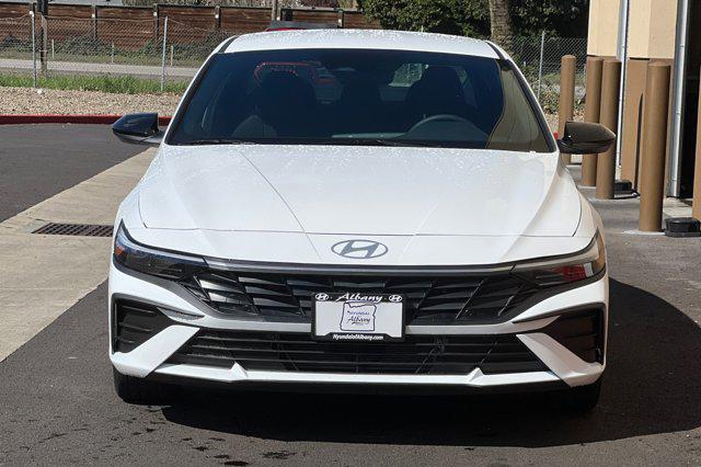 2025 Hyundai Elantra Hybrid SEL Sport photo 3