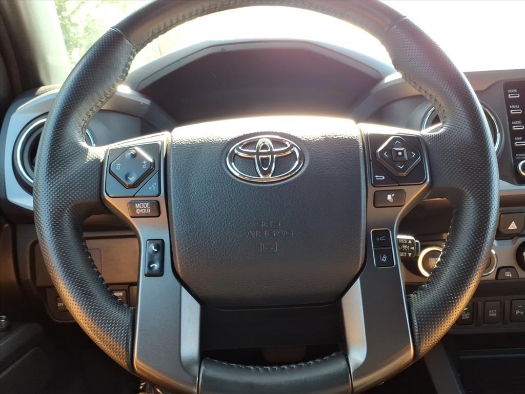 2023 Toyota Tacoma TRD photo 16
