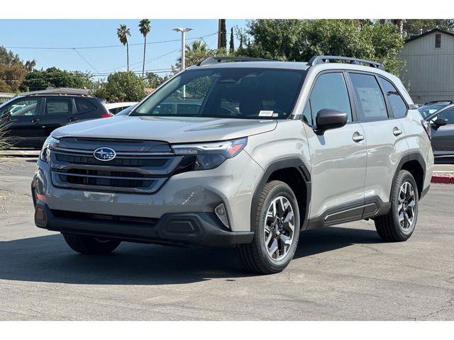 2025 Subaru Forester Premium photo 8