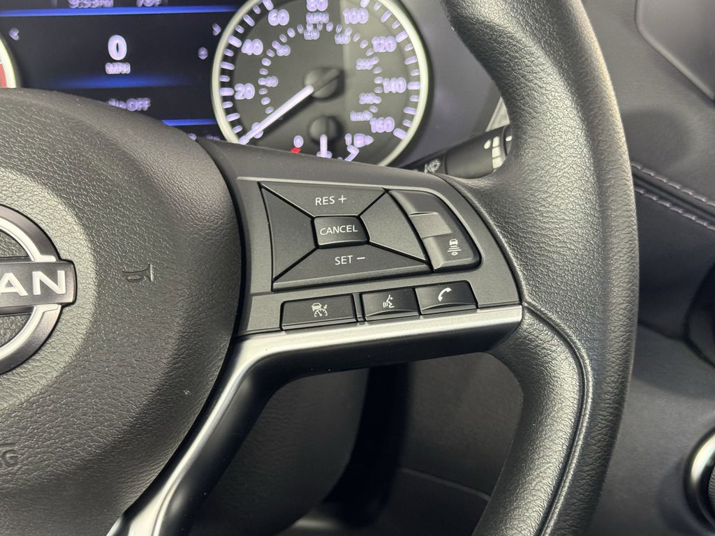 2025 Nissan Sentra SV photo 23