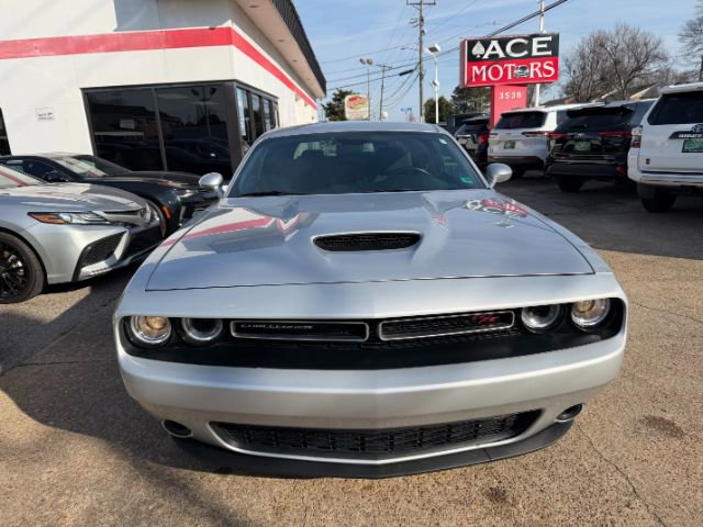 2023 Dodge Challenger R/T's photo