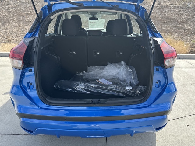 2025 Nissan Kicks Play S photo 32