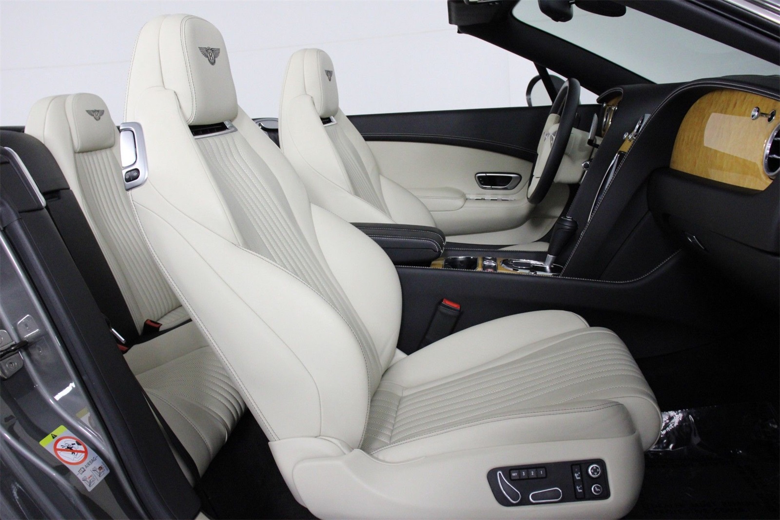 2017 Bentley Continental GT V8 photo 23