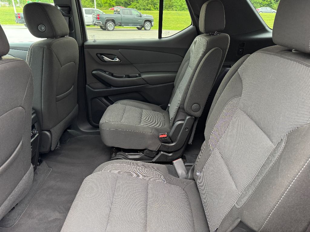 2023 Chevrolet Traverse Cloth photo 18