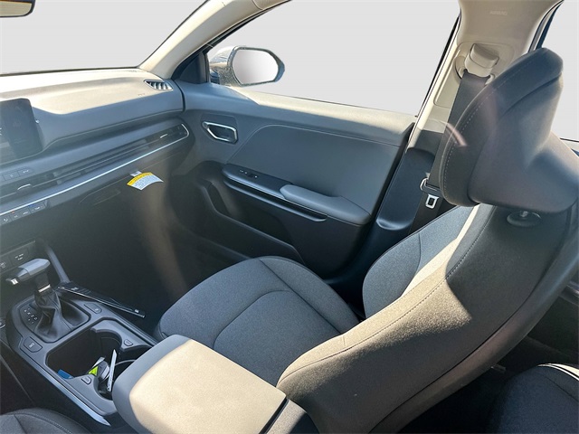 2025 Kia K4 LX photo 21