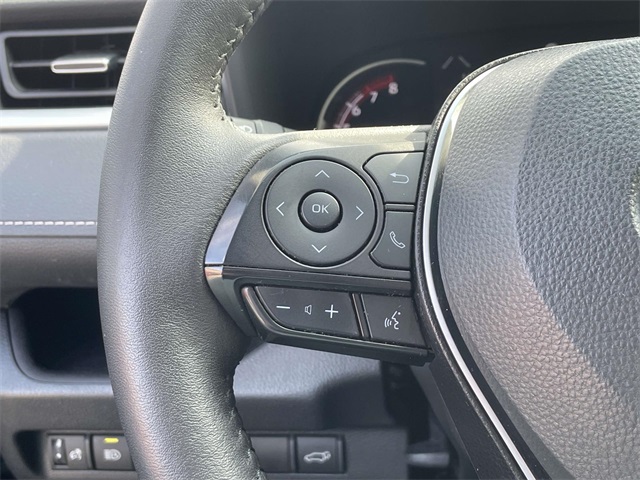 2023 Toyota RAV4 XLE Premium photo 23