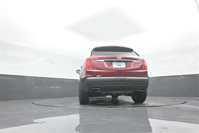 2018 Cadillac XT5 Luxury photo 32