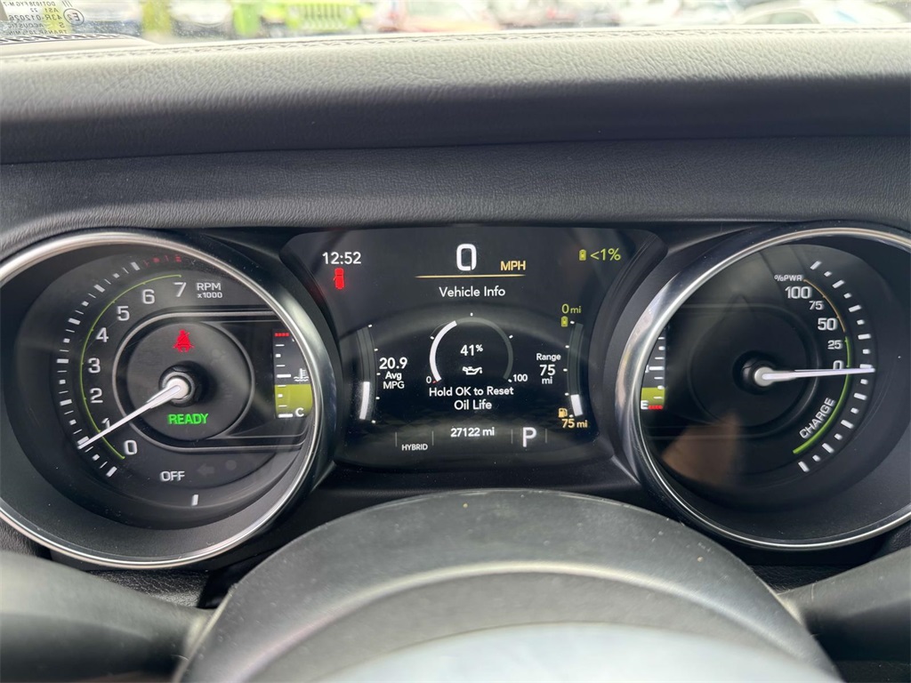 2022 Jeep Wrangler Unlimited Sahara 4xe photo 23