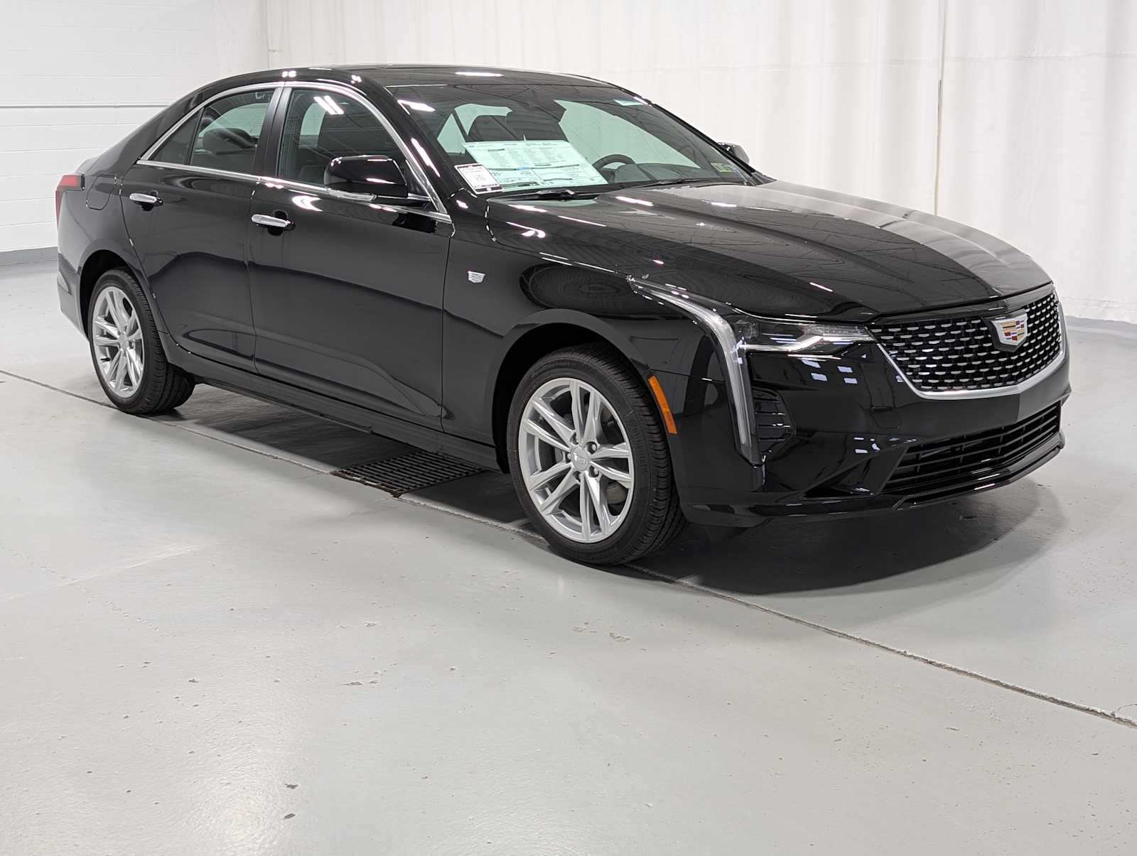 2026 Cadillac CT4 Luxury photo 4