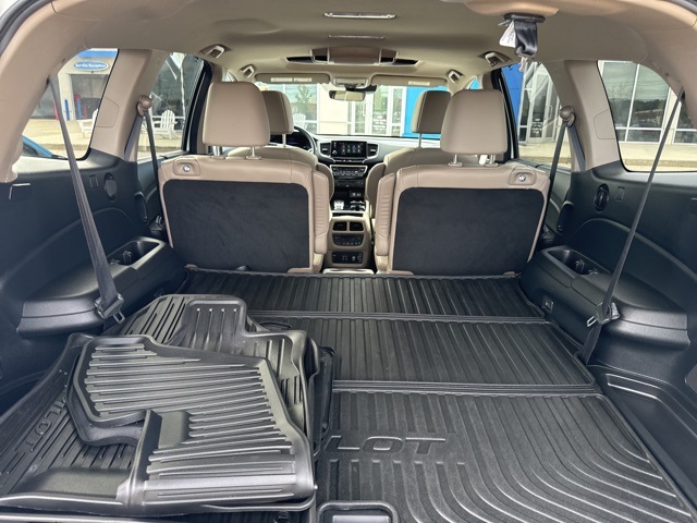 2021 Honda Pilot Touring photo 28