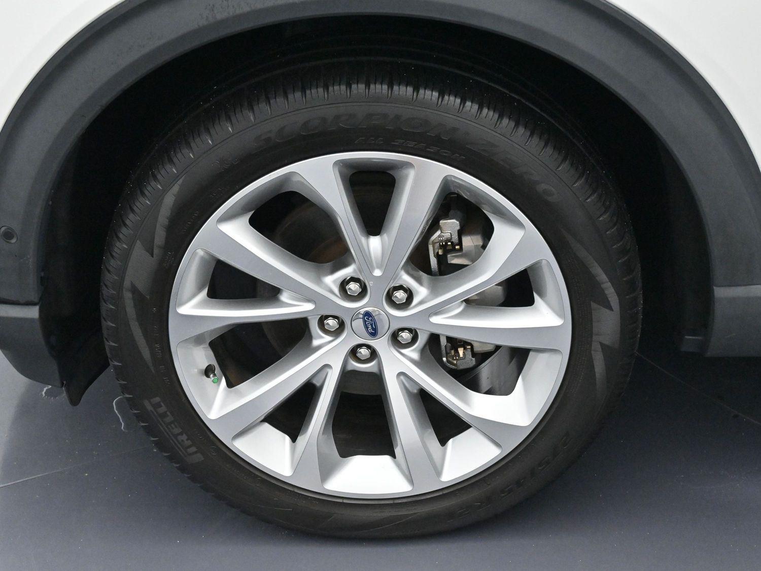 2022 Ford Explorer Platinum photo 36