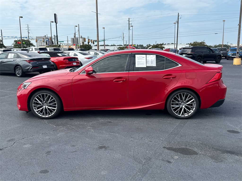 2017 Lexus IS 200t photo 6