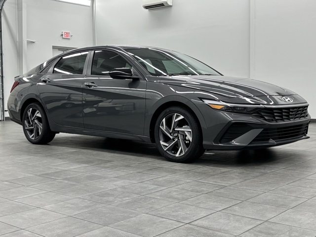 2025 Hyundai Elantra SEL