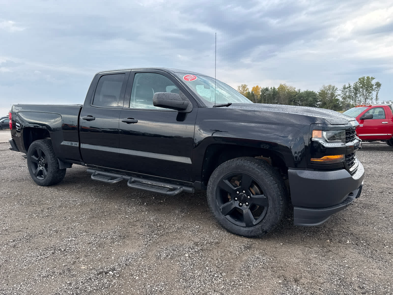 2018 Chevrolet Silverado 1500 LS photo 3