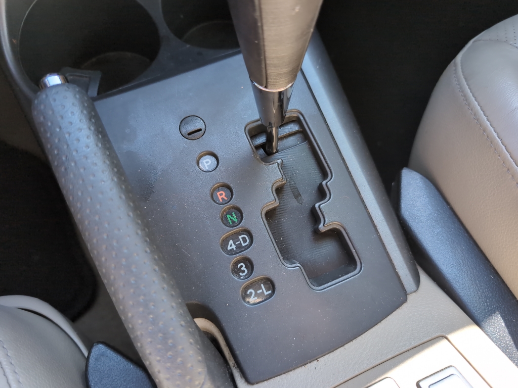 2010 Toyota RAV4 Limited photo 19