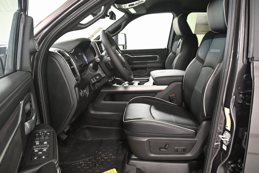 2025 Ram 2500 Laramie photo 10