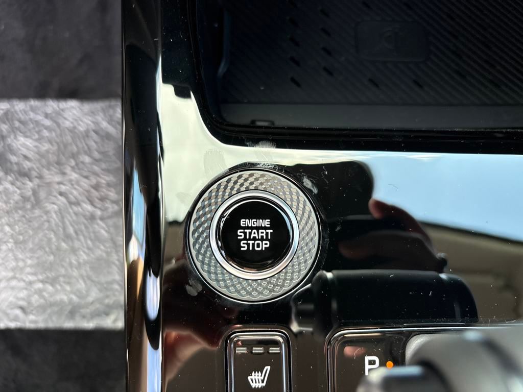 2025 Kia Niro EX photo 15