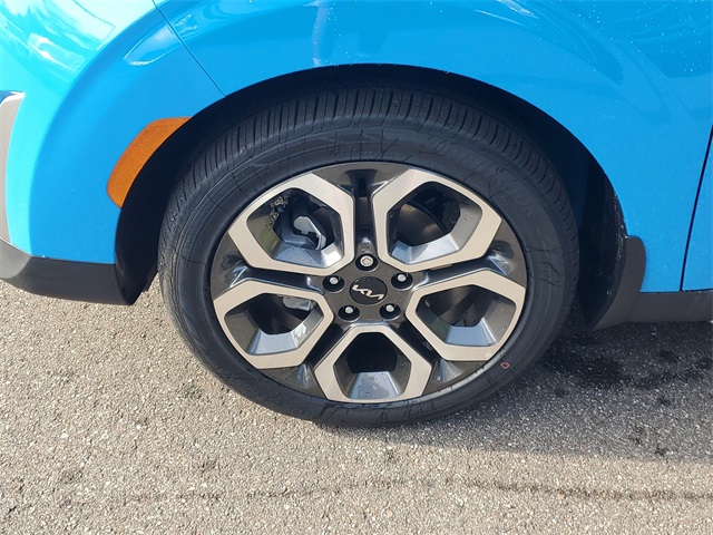 2025 Kia Soul EX photo 2