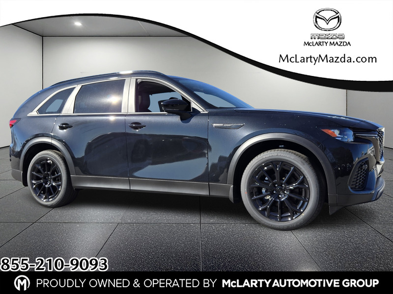 2026 Mazda CX-70 Preferred Package's photo