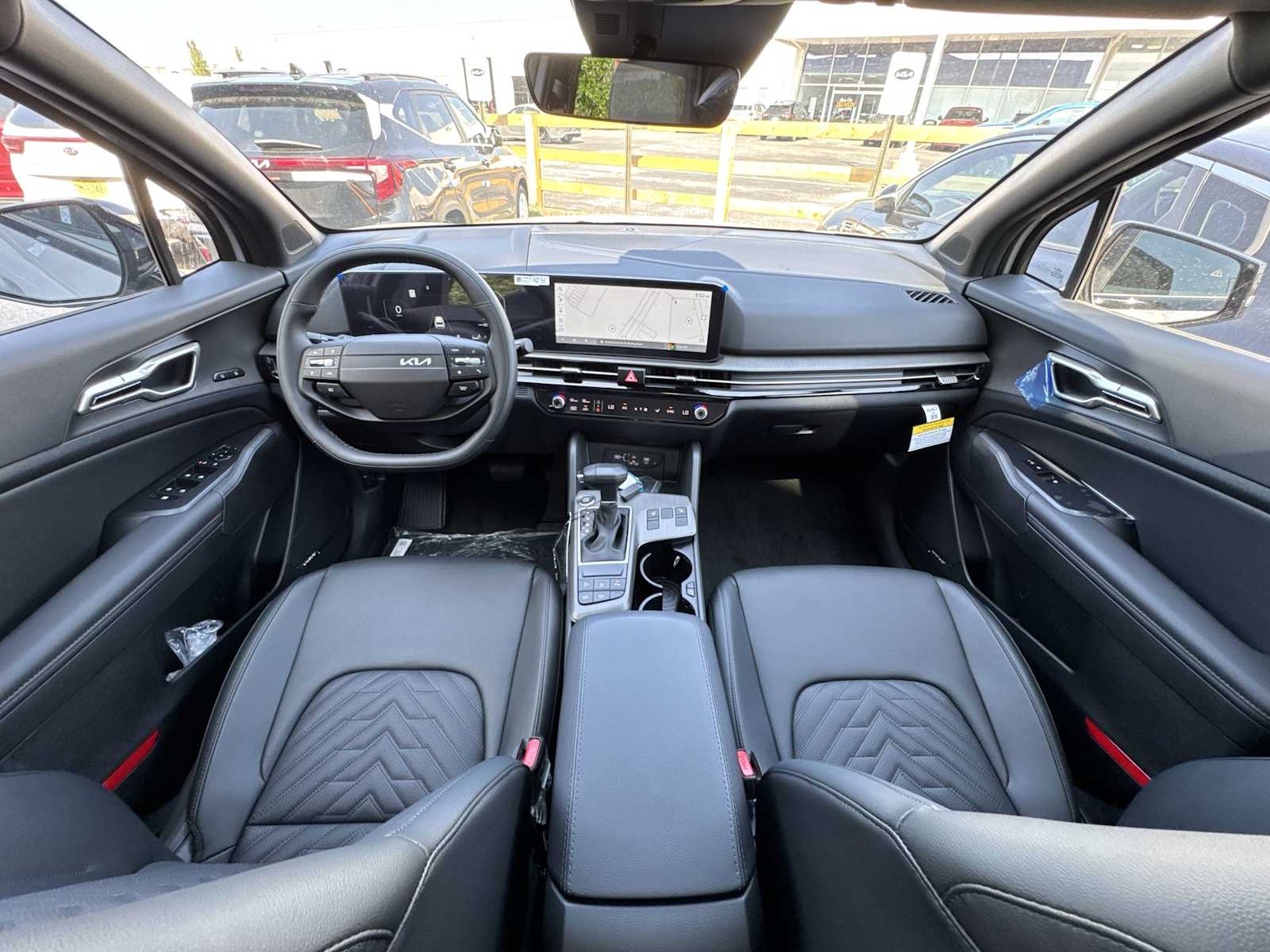 2026 Kia Sportage X-Line photo 8