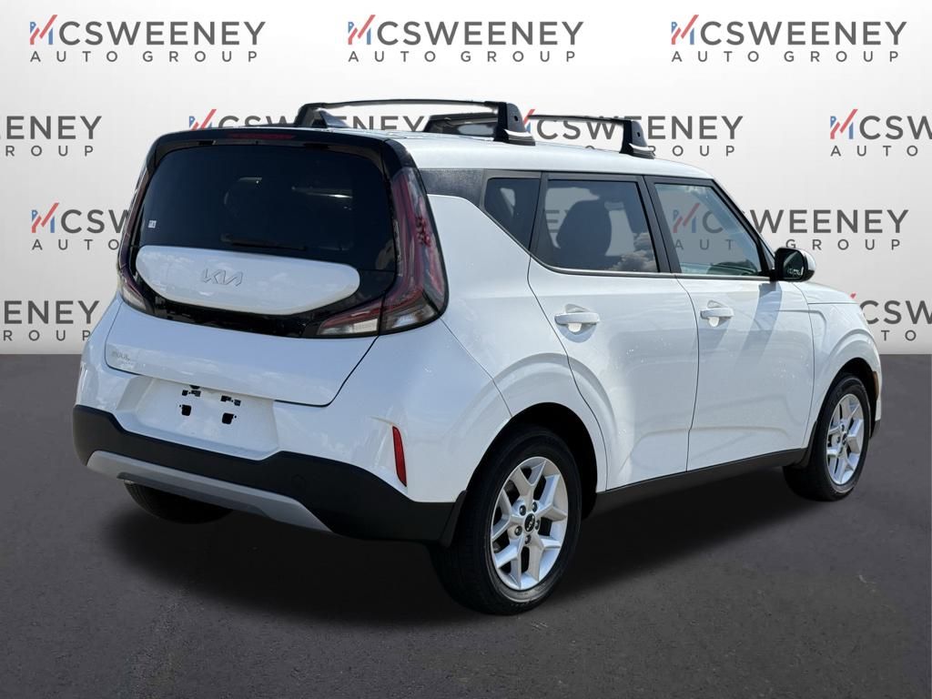 2023 Kia Soul LX photo 4